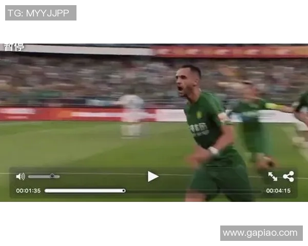 费莱尼中超头球破门助球队逆转胜利精彩瞬间回顾