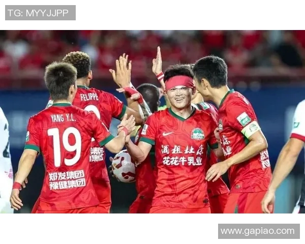 黄紫昌内切突破防线助力球队逆转胜利的精彩瞬间解析