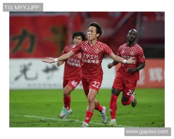 邦本宜裕精彩进球助力辽宁铁人再创辉煌展现团队精神与竞技风采