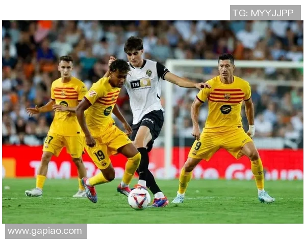 登贝莱梅开二度，助巴塞罗那大胜瓦伦西亚